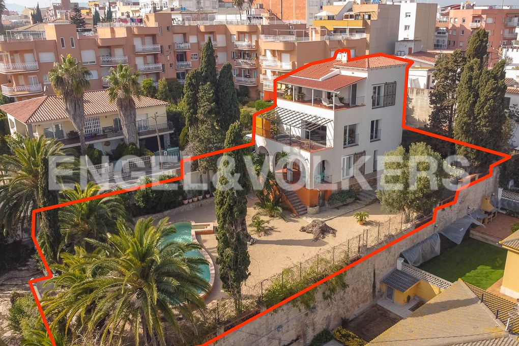 Casa en estilo mediterráneo con vistas al mar en Blanes