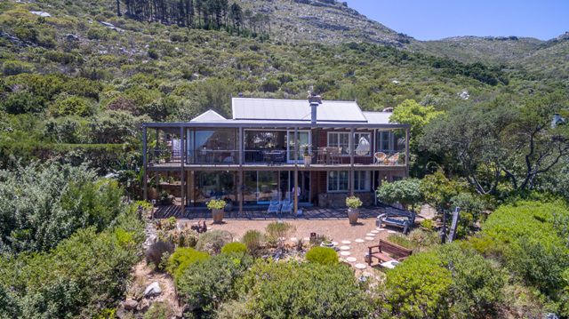 Tierboskloof stunner with sea views from almost every room