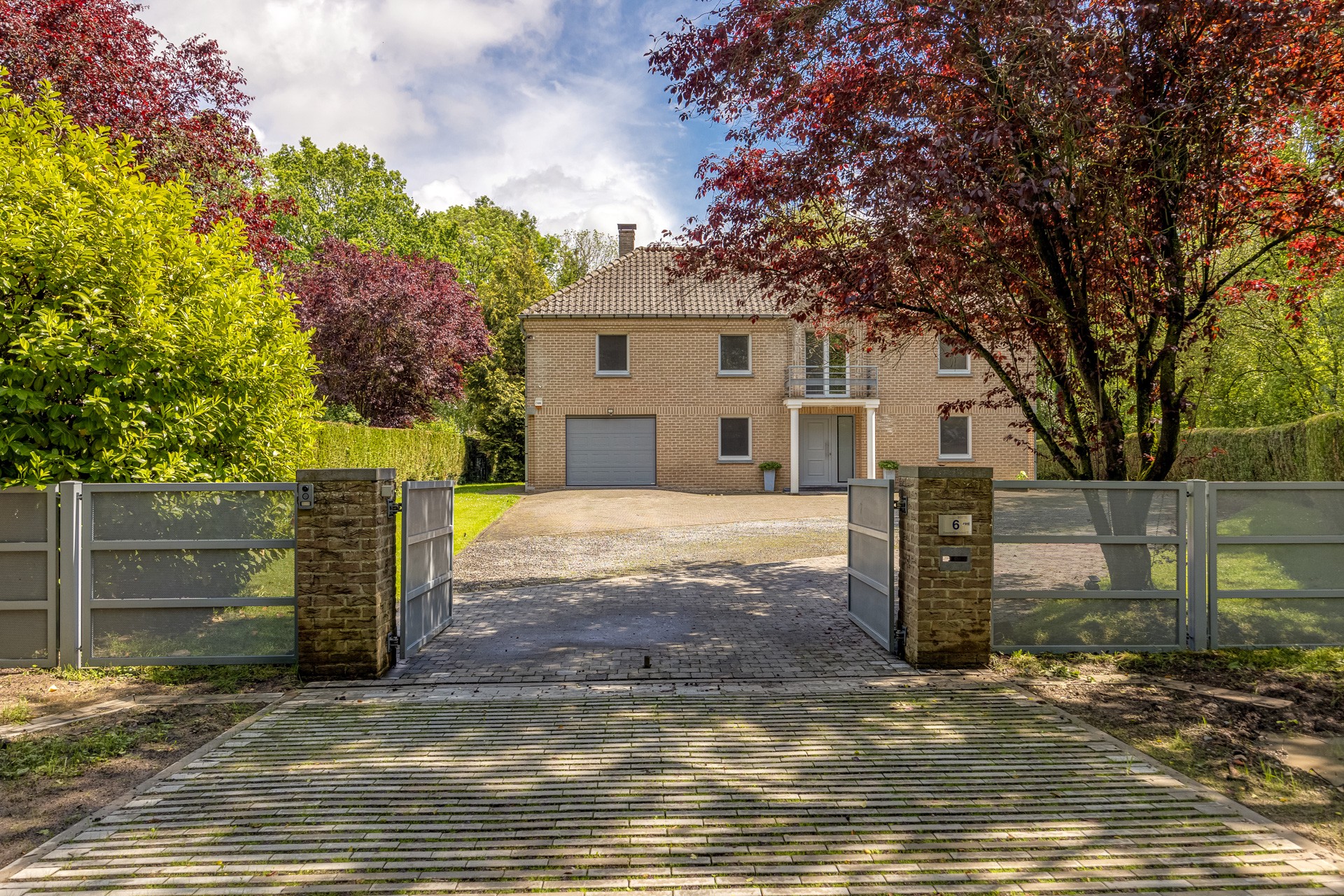 Ruime en energiezuinige villa met aanhorige weide.