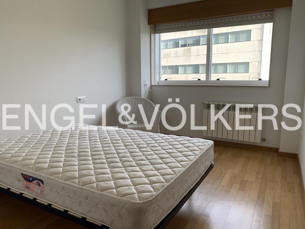 Engel&Völkers vende este magnífico piso de 134m2, de 3 habitaciones, garaje y trastero en San Lázaro