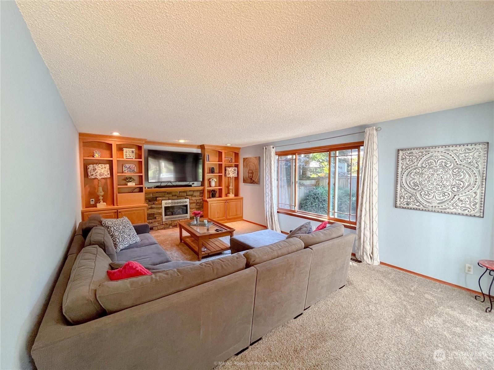 The Kirkland House: Living Room