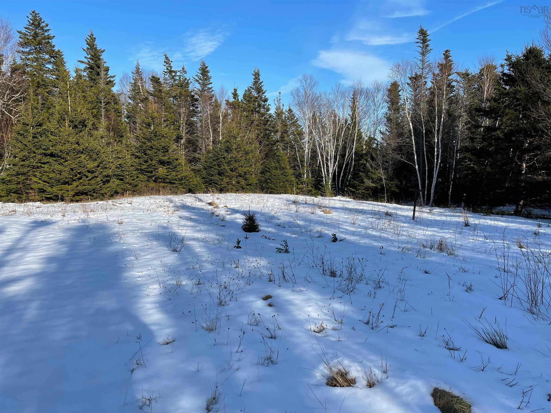 9 Acre of sheltered waterfront-Bras d'Or Lake in Cape Breton