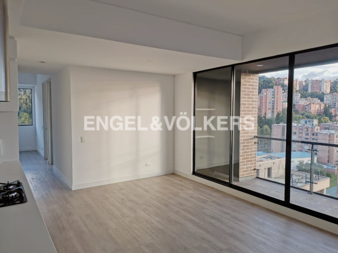 Moderno apartamento con balcón para venta en Cedritos