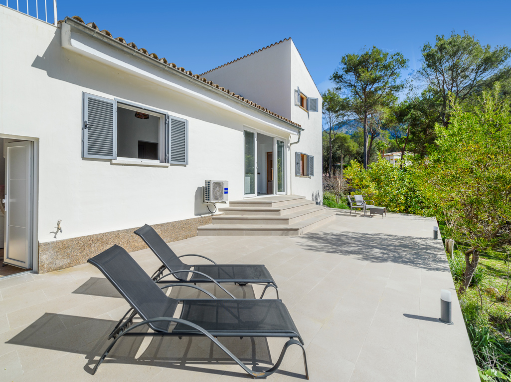 Villa con piscina en zona tranquila cerca de Pollensa