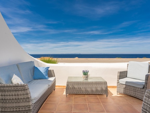 Casas en venta en Menorca | Comprar casa de lujo | E&V