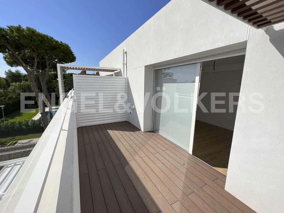 Fantastic brand new house in Gava Mar