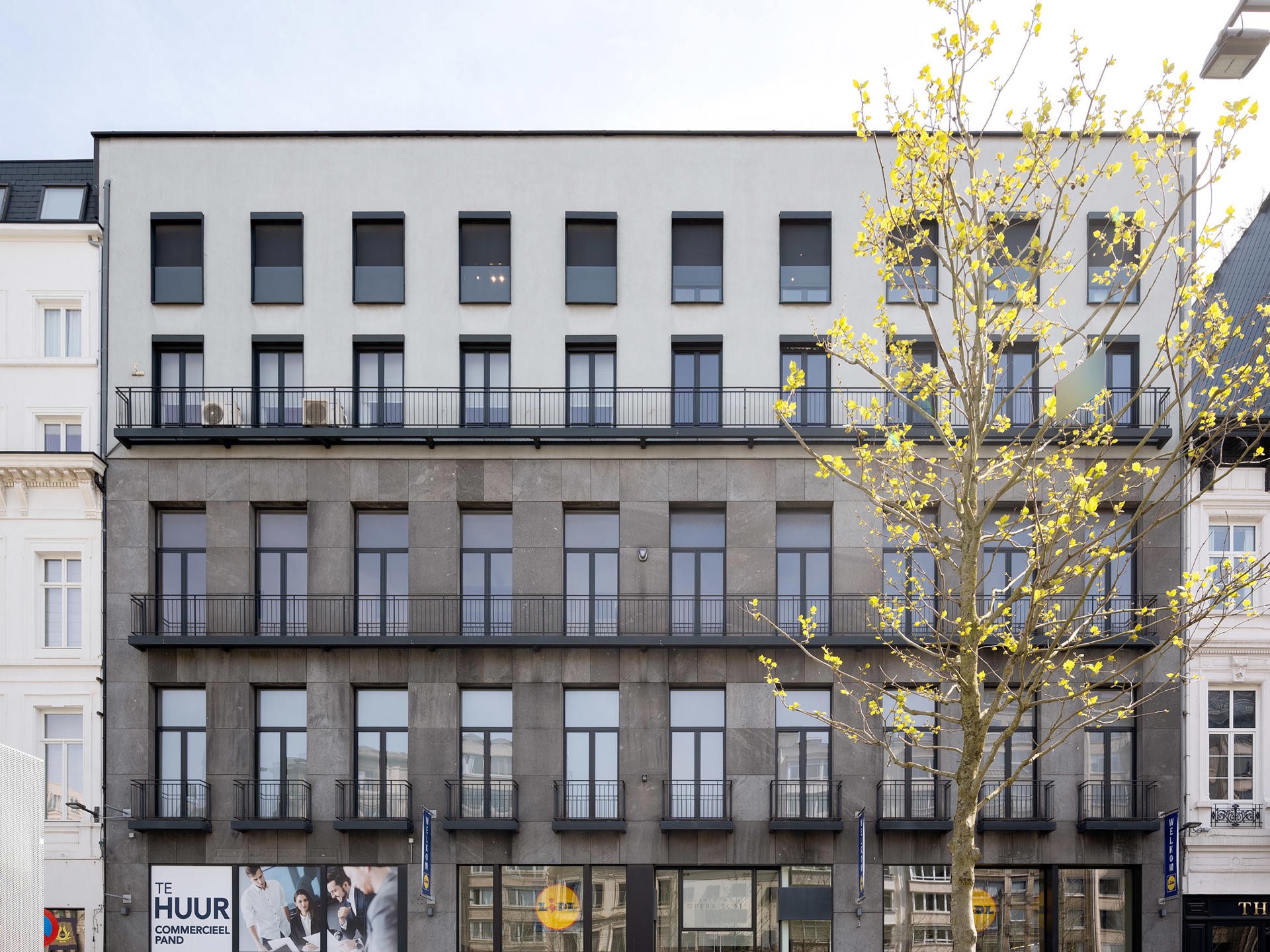 Lichtrijke kantoren met veel potentieel