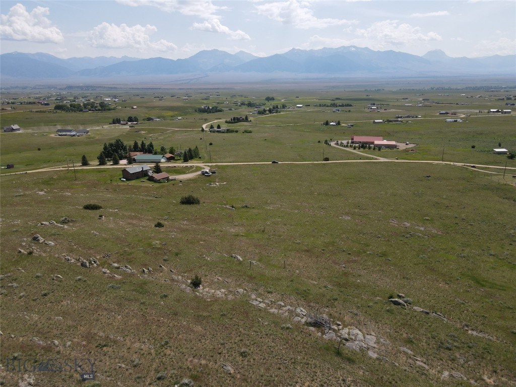 428543 square feet Land in Ennis, Montana