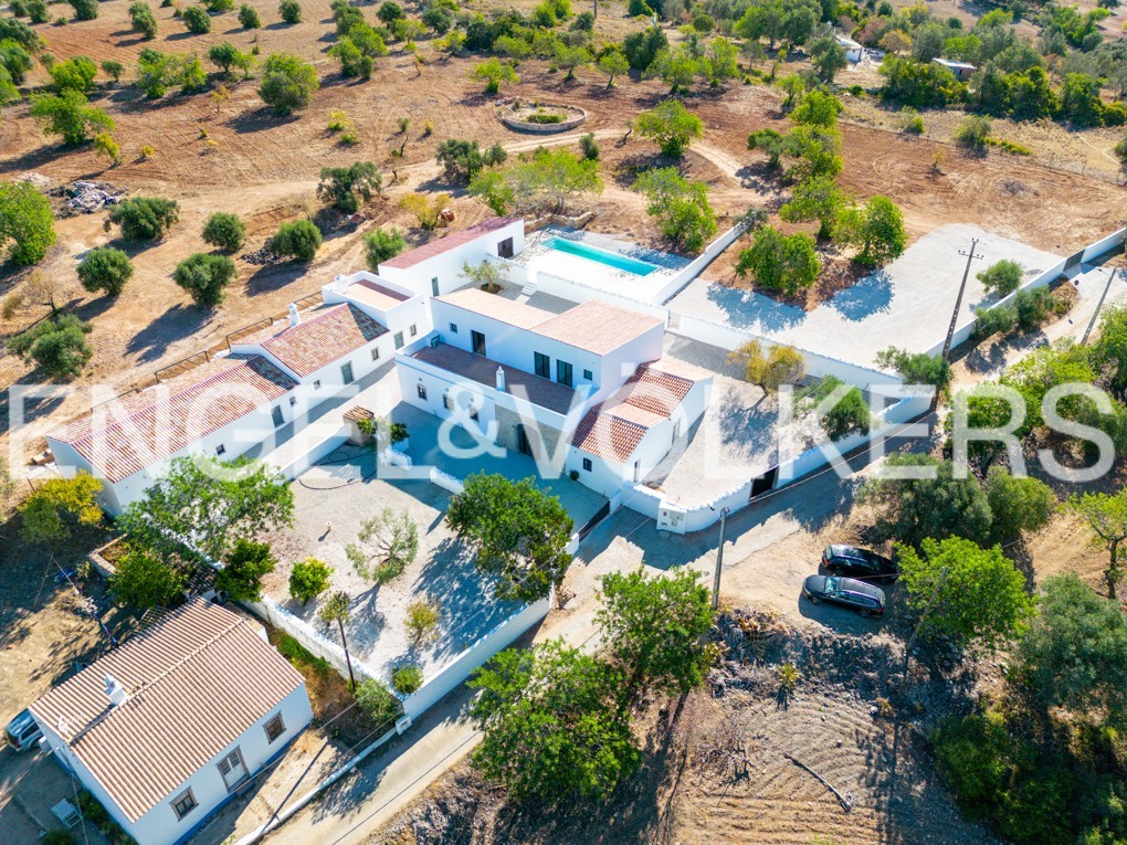 Alg022 - Private 4-hectare estate in Algarve