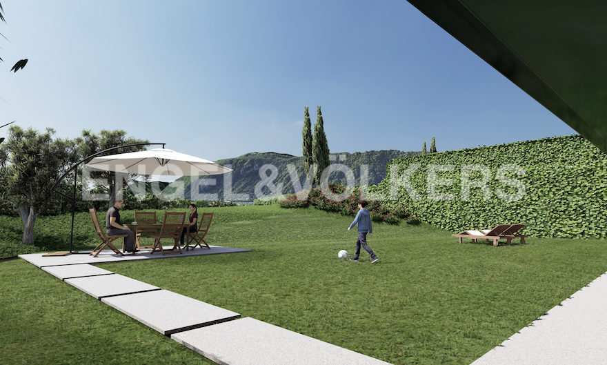 Moderna villa esclusiva con giardino e piscina