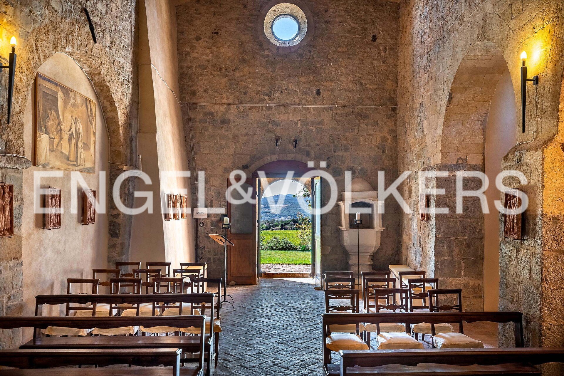 Exclusive historical complex in Val d Orcia