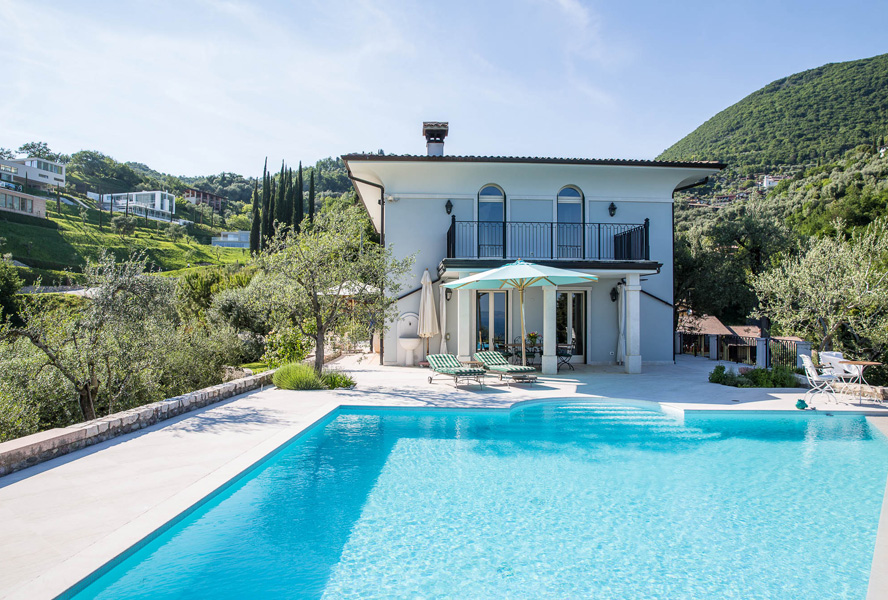 Mediterranes Wohnen Finden Sie Ihr Haus am See Engel